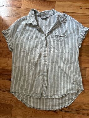 Lola River green stripe button short sleeve shirt